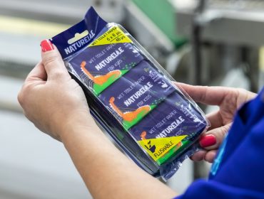 Інновації у світі серветок: нові матеріали, технології та формати